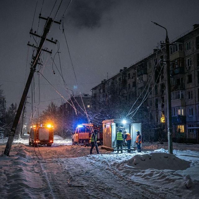 La guerra de invierno: El asedio a la red eléctrica ucraniana y el frío como arma de destrucción masiva